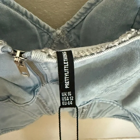 PrettyLittleThing Blue Sleeveless Bustier Bodysuit - Picture 4 of 4